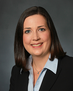Erin Hostetler headshot